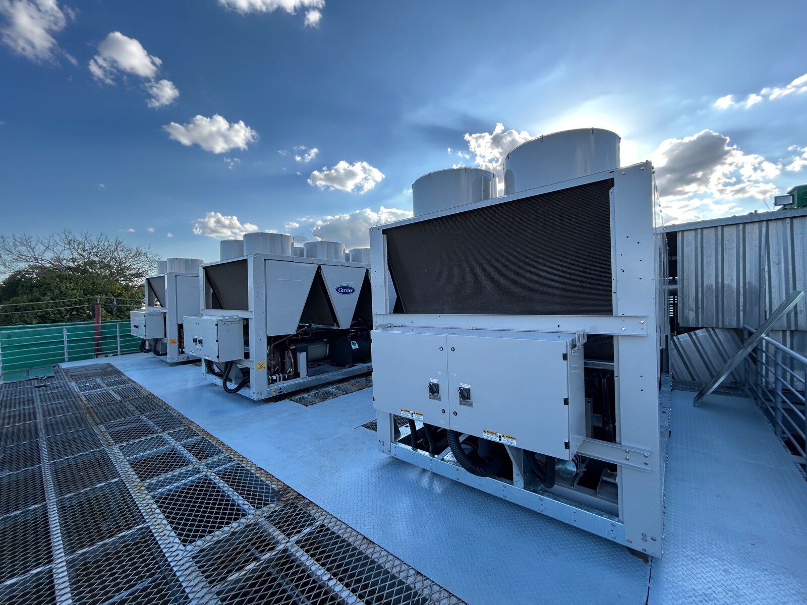 Novos equipamentos aprimoram eficiência energética e sistema de refrigeração da unidade.JPG